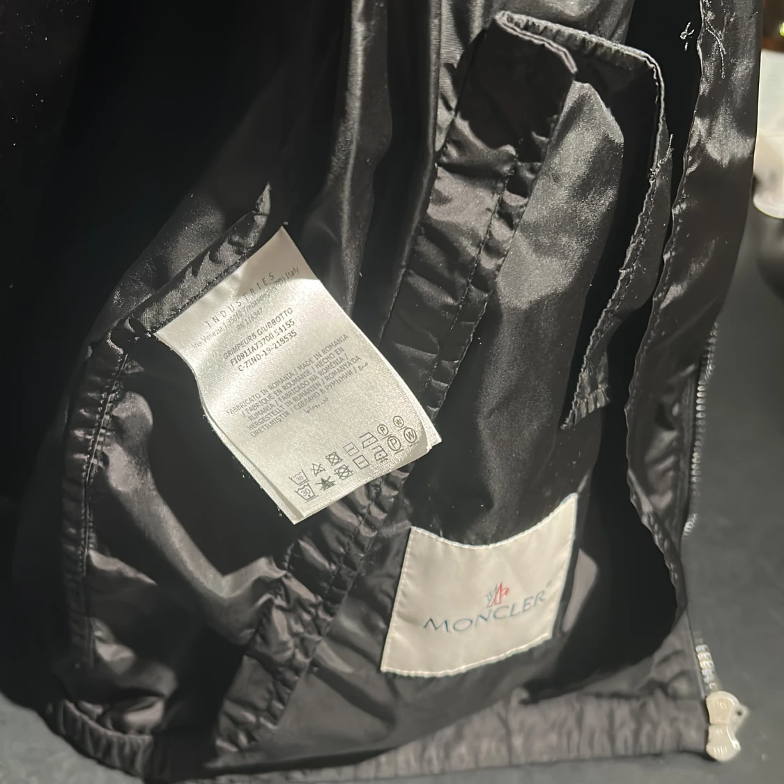 Svart vindjacka från Moncler - 3