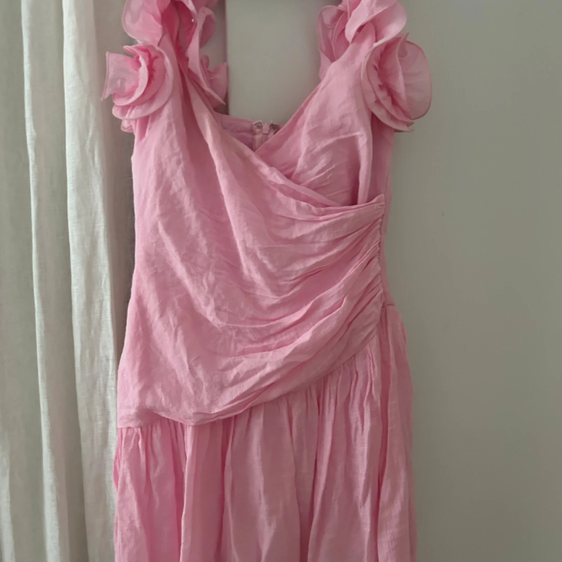 Rosa kortklänning från Billy J - 3