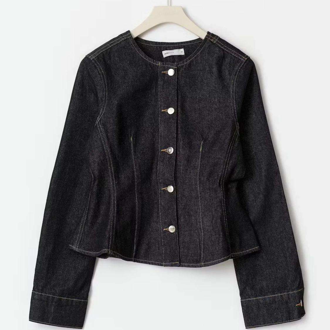 Mörkblå figursydd jeansjacka - 3