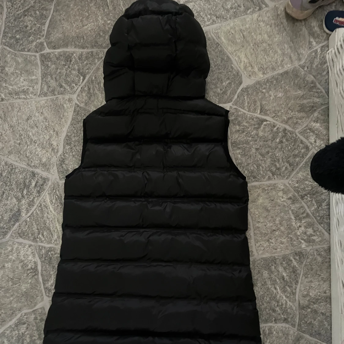 Svart dunväst från Zara XS - 1