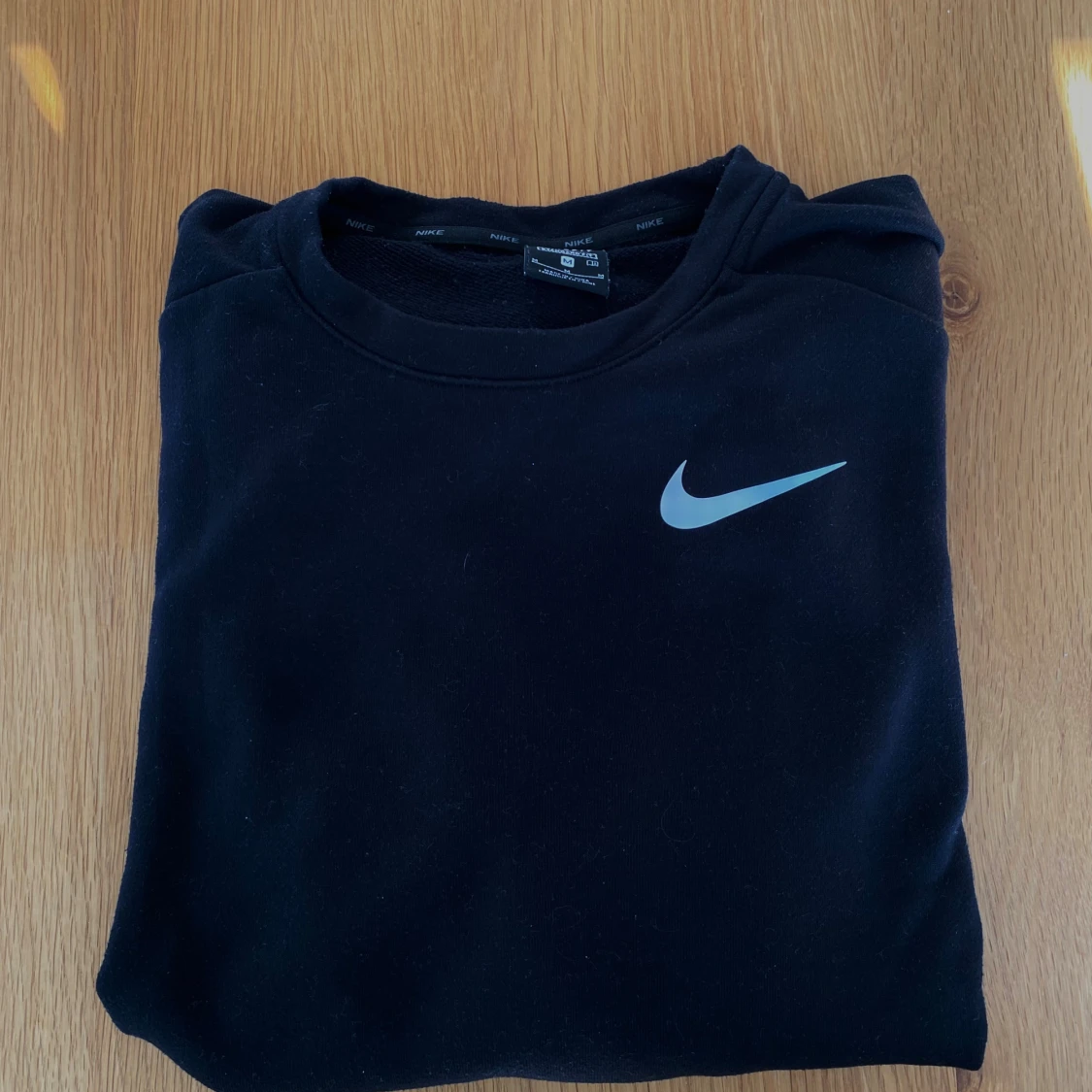Svart Nike sweatshirt