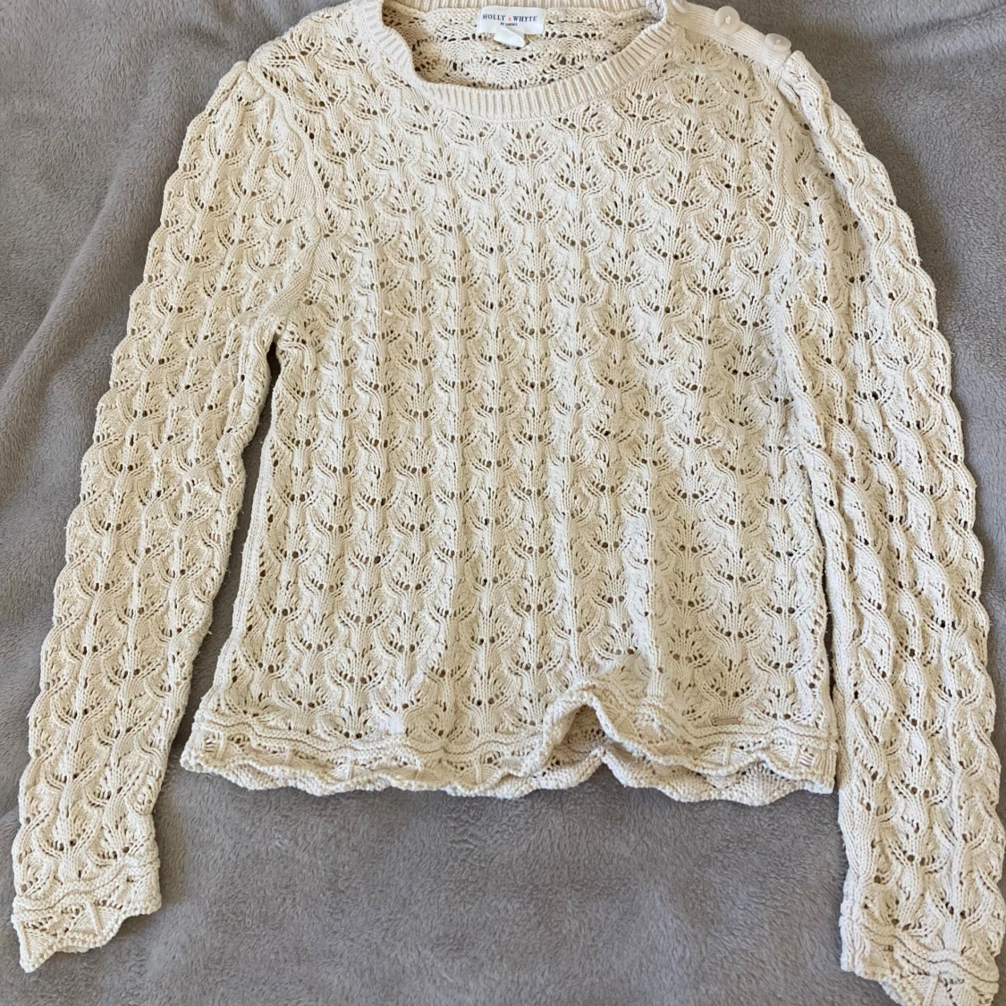 Beige stickad tröja