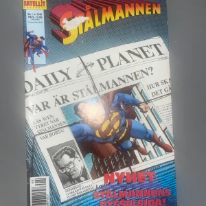 Stålmannen Nr 1 1991 - Coolt Stålmannen-nummer från 1991! Perfekt för dig som gillar superhjältar, action och klassiska serietidningar. Fylld med spännande äventyr, roliga inslag och en ny pysselsida. Ett måste för unga fans av Superman och seriekultur!
