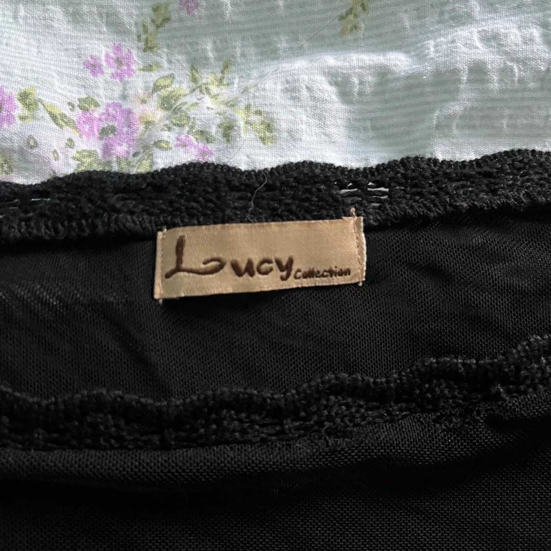 Svart mesh topp från Lucy Collection - 3