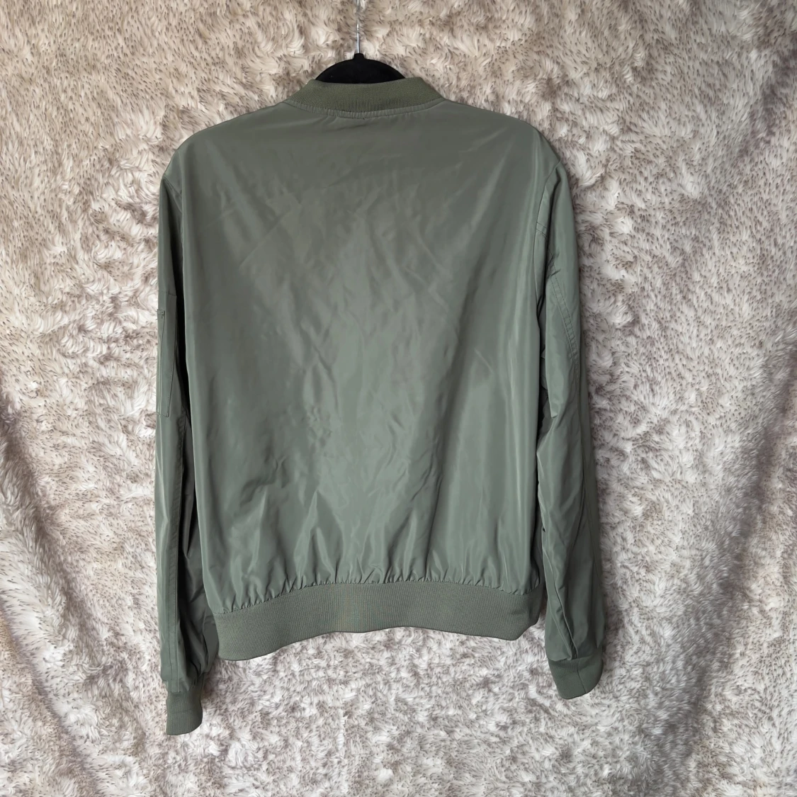 Olivgrön bomberjacka från The Black Label - 3