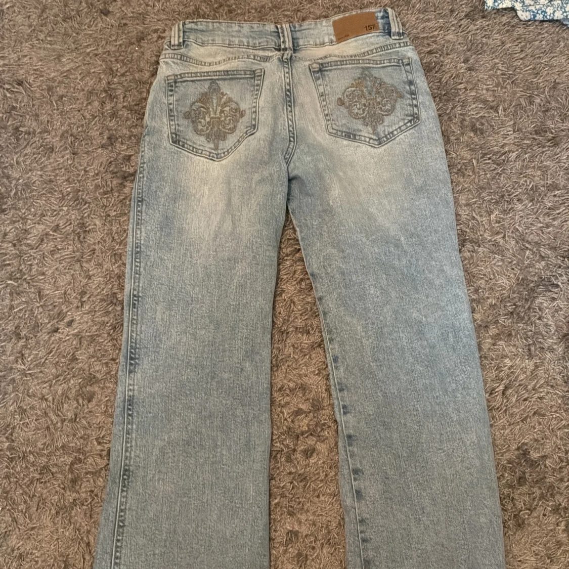 Ljusblå broderade jeans från 157 - 1