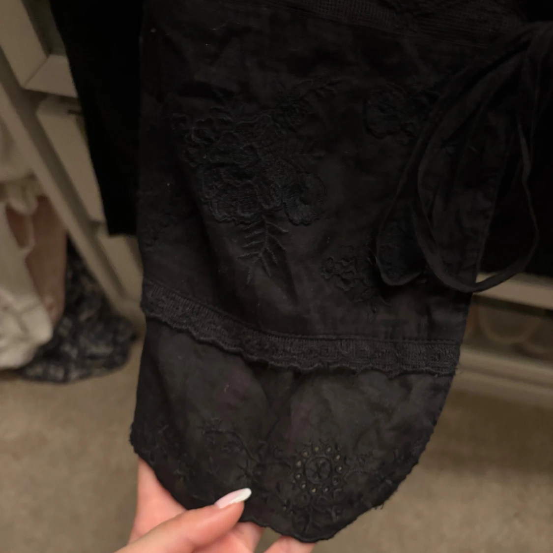 Svart bolerotopp med broderi från Zara - 1