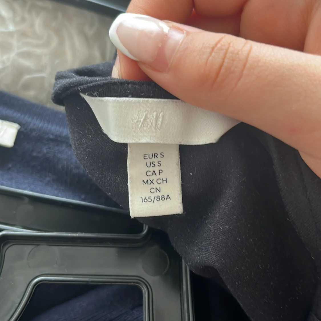 Svart långärmad topp från H&M - 1