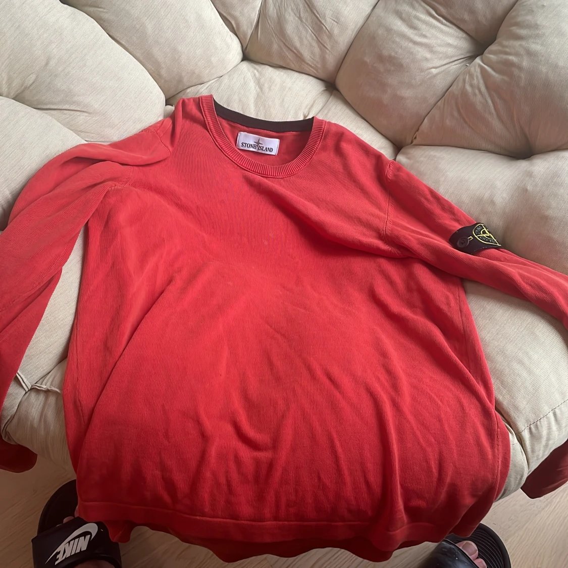 Röd Stone Island tröja i bomull