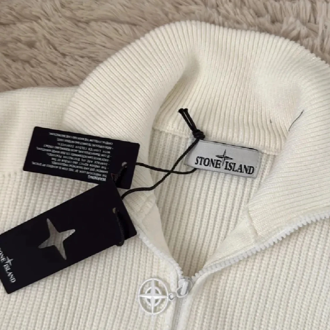 Vit stickad kofta från Stone Island - 1