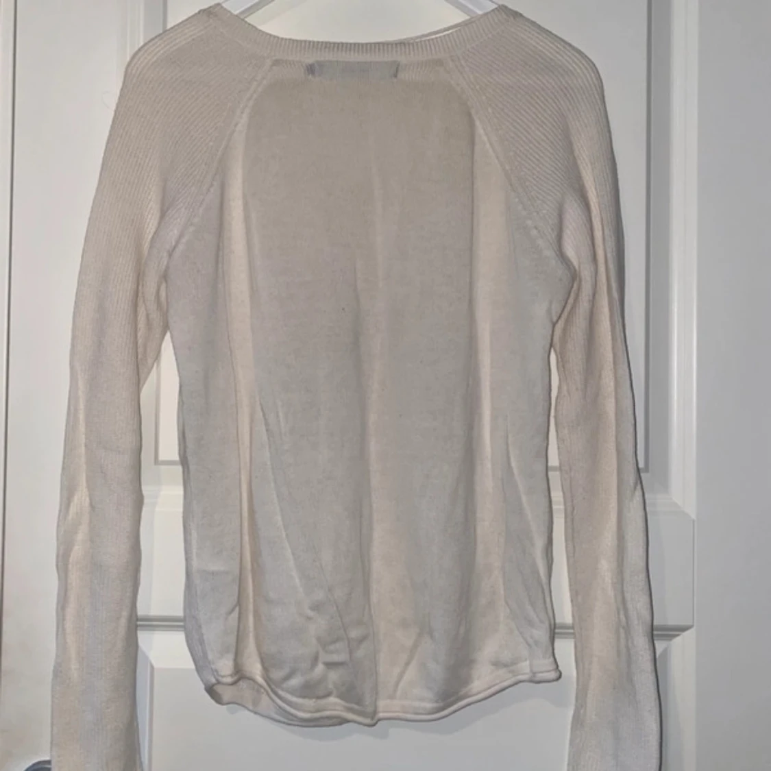 Beige v-ringad stickad tröja Vero Moda - 3