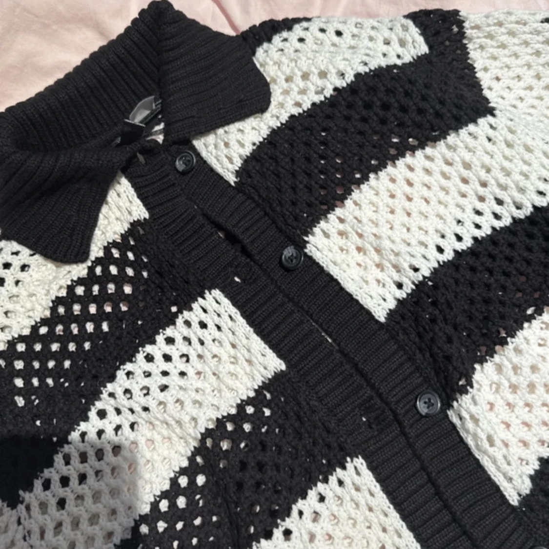 Randig svartvit kofta från H&M Divided