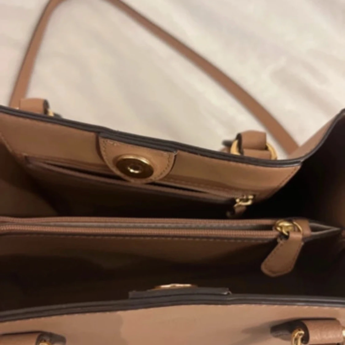 Beige handväska från Lauren Ralph Lauren - 2