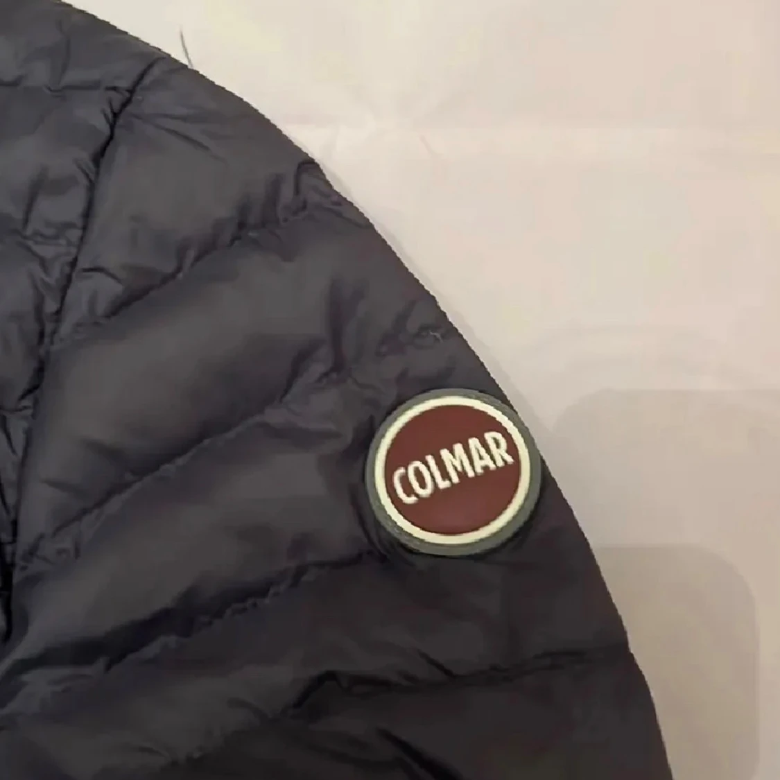 Svart pufferjacka från Colmar - 2