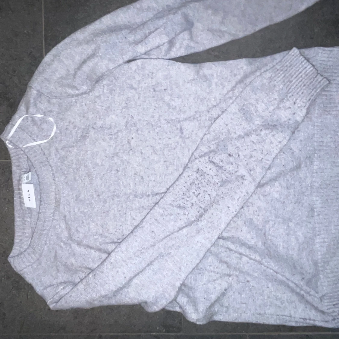 Grå stickad tröja från Vila - 1