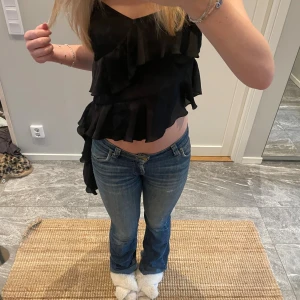 Volangtopp från Gina - Så söt volangtopp från Gina, perfekt för fest🩷🩷🩷(skicka gärna prisförslag så kommer vi överens om nått)😇😇