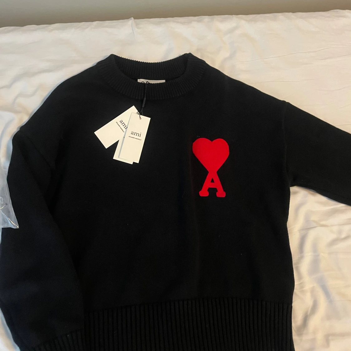 Svart stickad tröja från Ami - 1