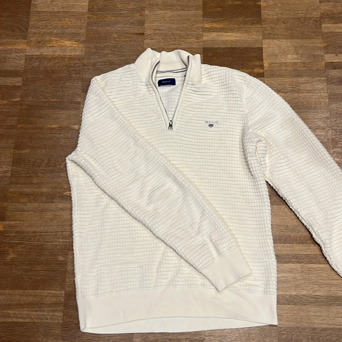 Beige stickad tröja med dragkedja från GANT - 3