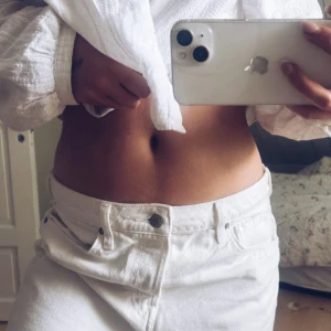 Jeanskjol 🤍 - Snygg jeanskjol som jag bara fick hem för någon dag sen men var för stor tyvärr! Inga defekter 🙌🏽