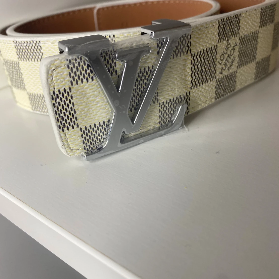 L w belt white size 110 - 1