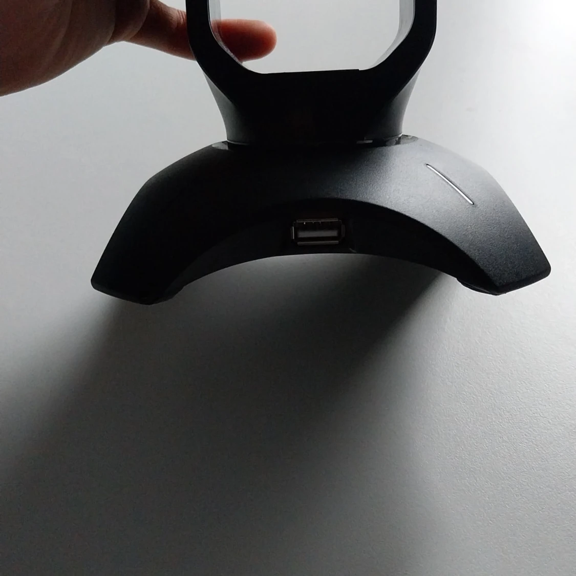 GXT Headset stand Med RGB - 4