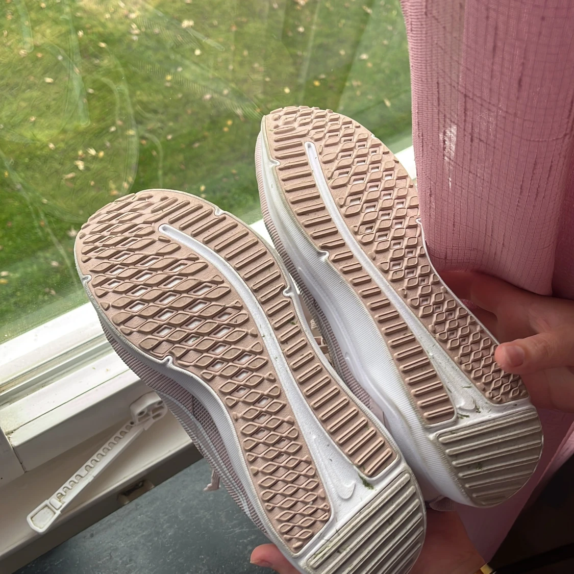 Nike sneakers i ljusrosa, strl 41 - 2