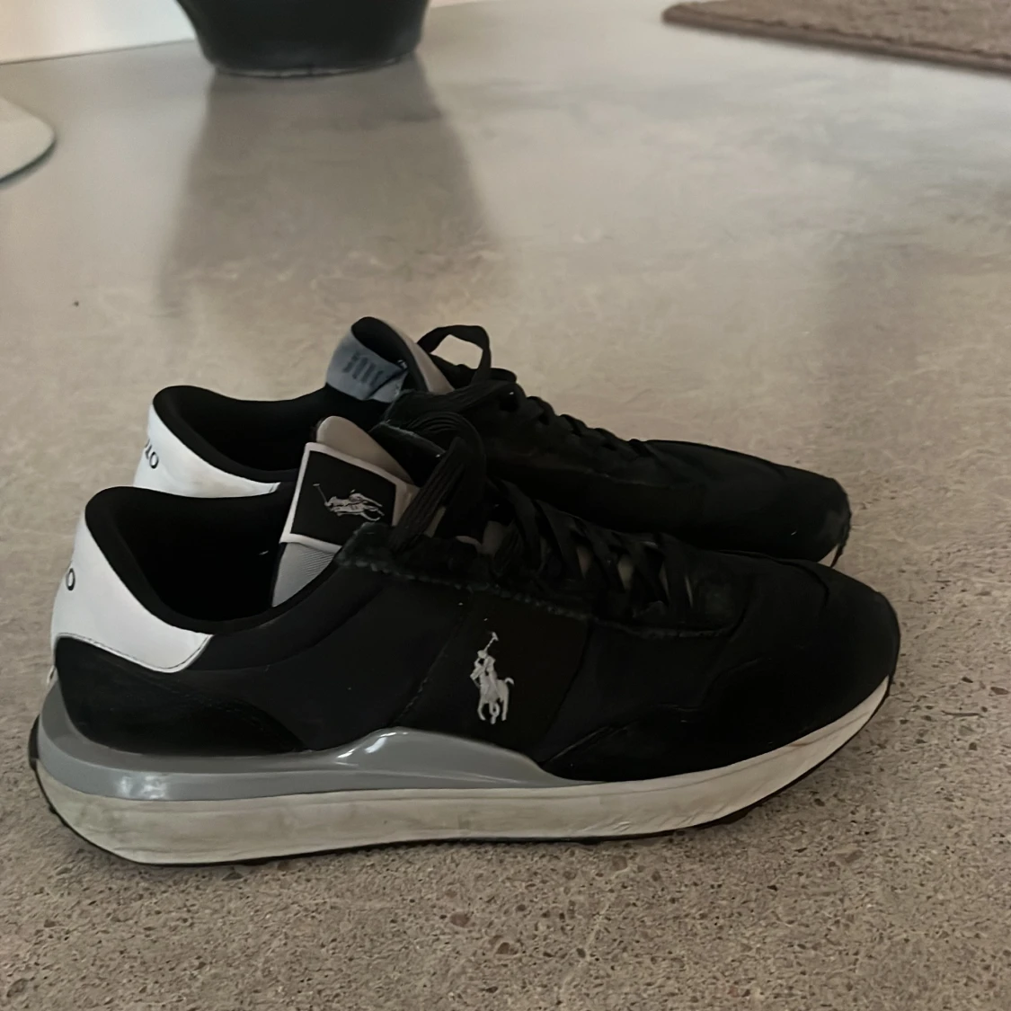 Svarta sneakers från Polo Ralph Lauren