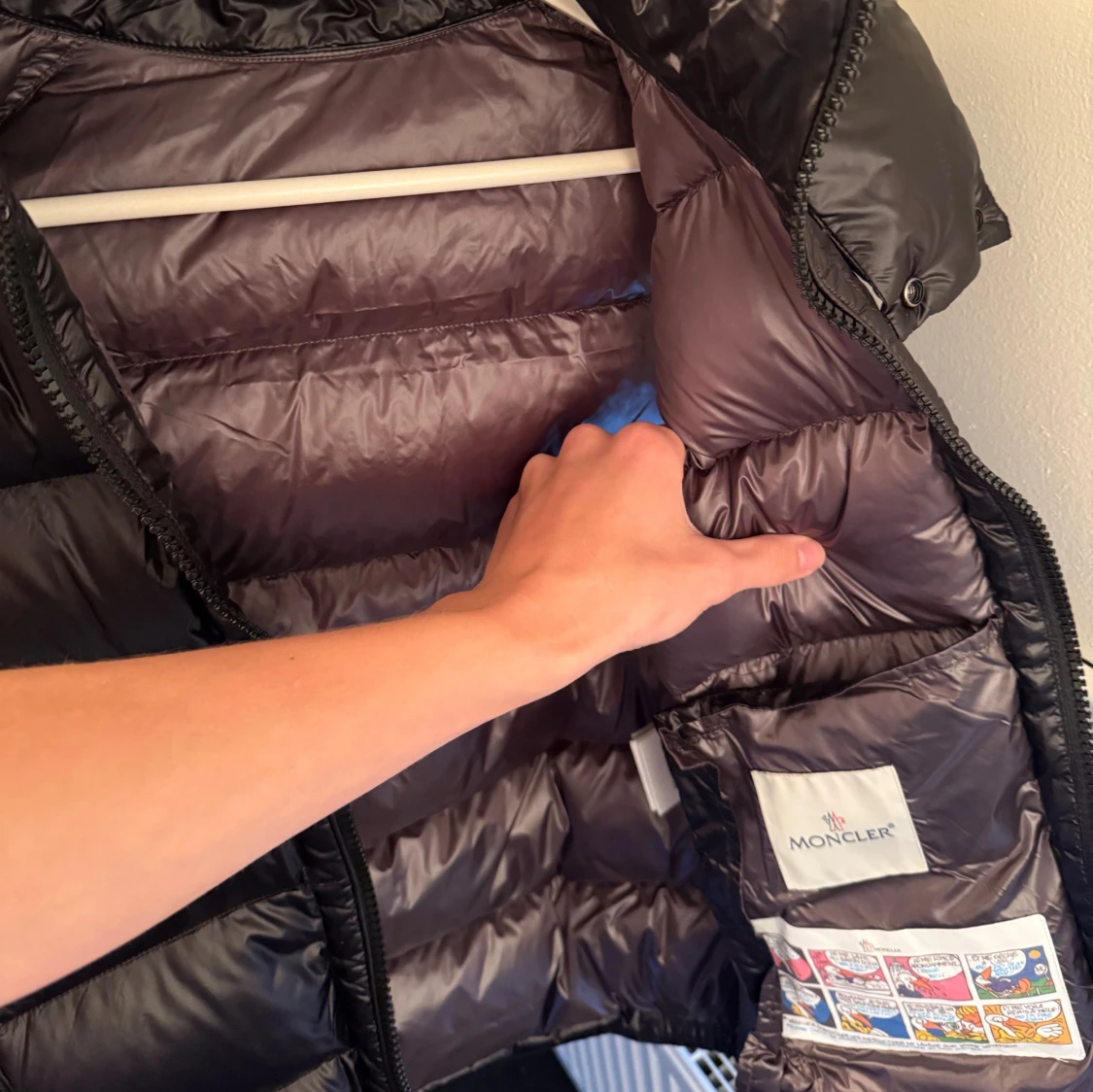 Svart dunväst från Moncler - 1