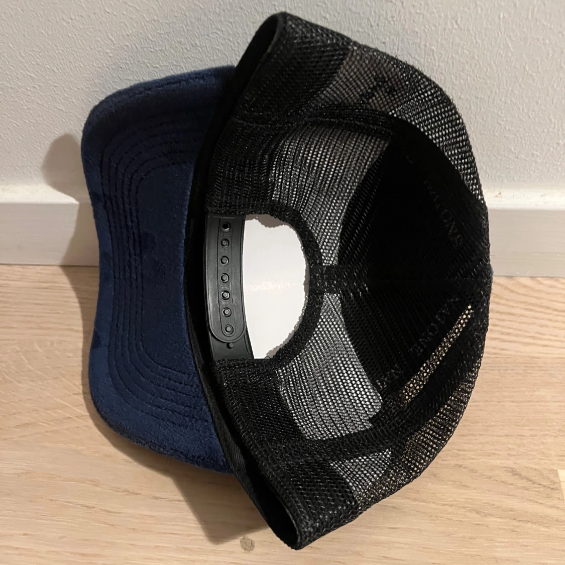 Blå velvetkeps från Natone - 1