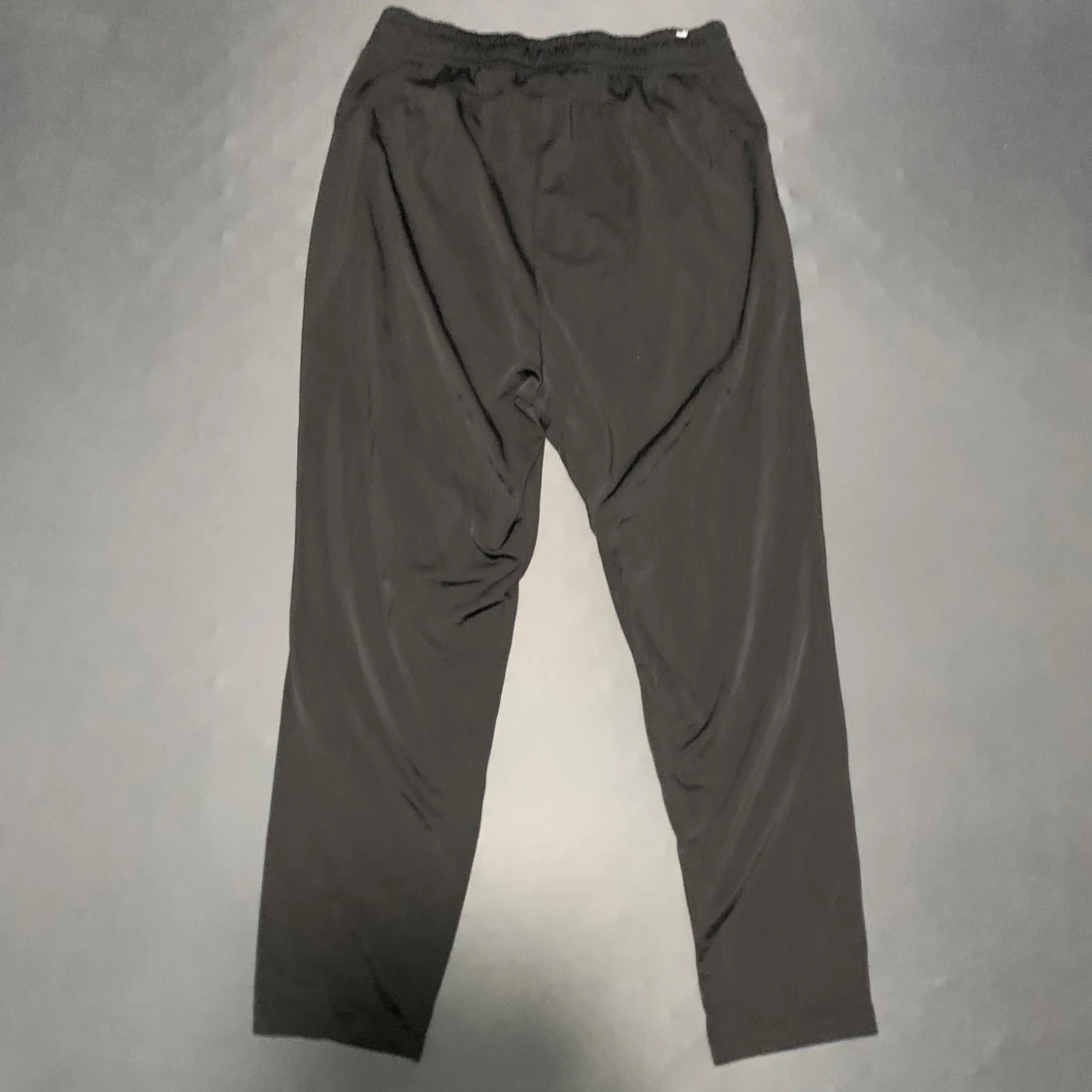 Svarta träningsbyxor från Puma - 1