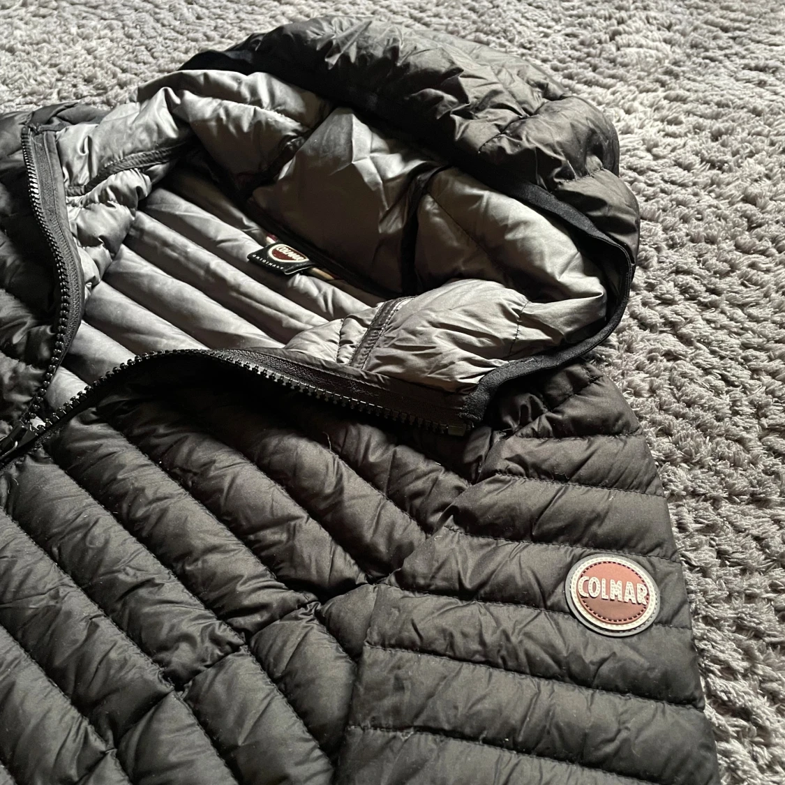 Svart dunjacka från Colmar  - 2