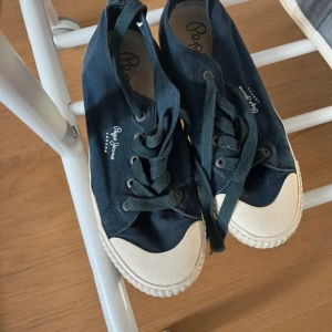 Pepe jeans sneakers  - Sneakers från Pepe Jeans i storlek 39