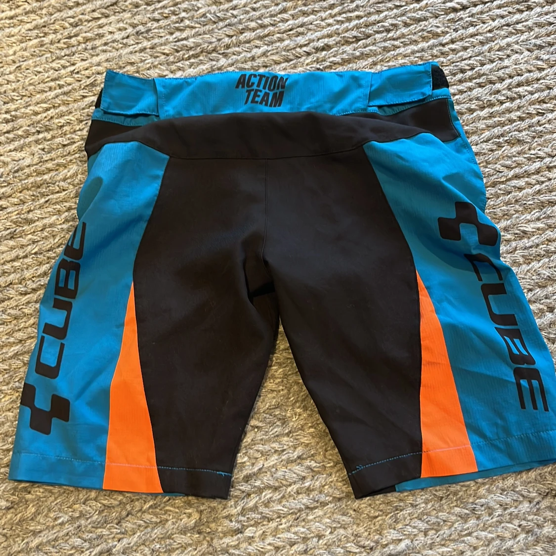 Blå sportshorts från Cube Action Team - 1