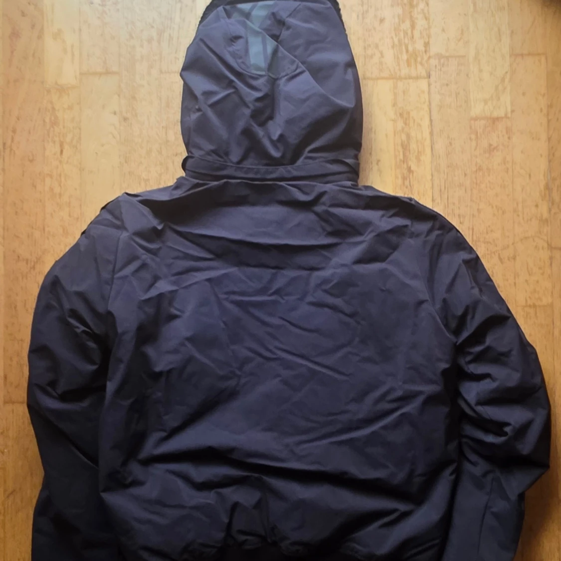 Museum svart dunjacka, storlek 52 Ny oanvänd  - 3