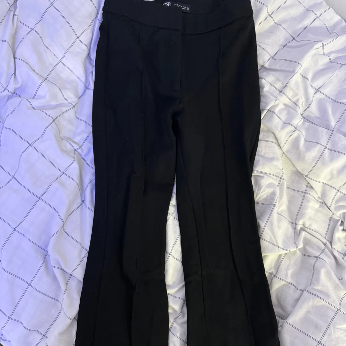 Svarta kostymbyxor från Zara - 1