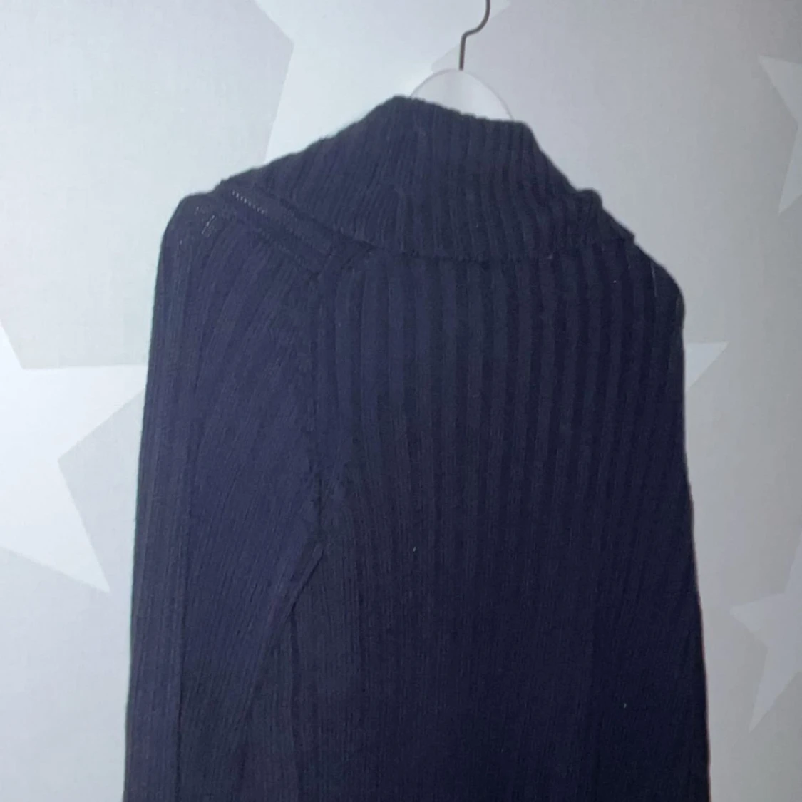 Mörkblå ribbad kofta med knappar - 1