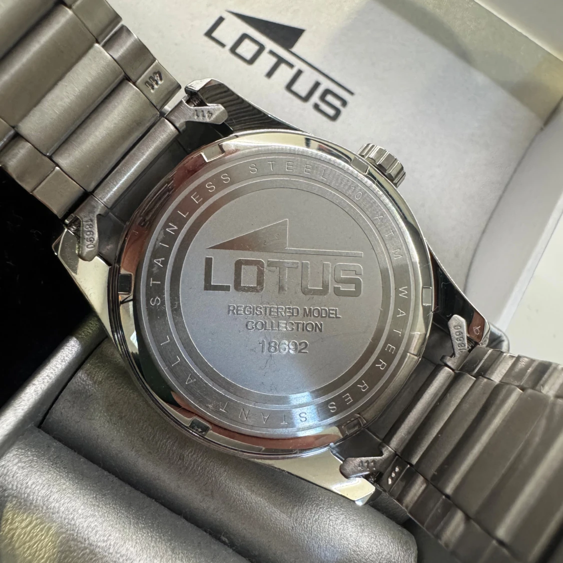Lotus klocka 42mm - 2
