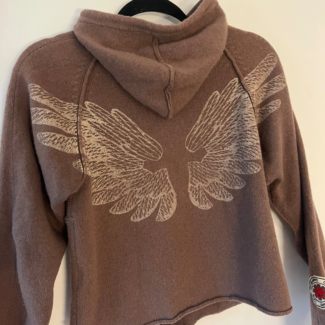 Brun hoodie med vingar från La Luna - 3