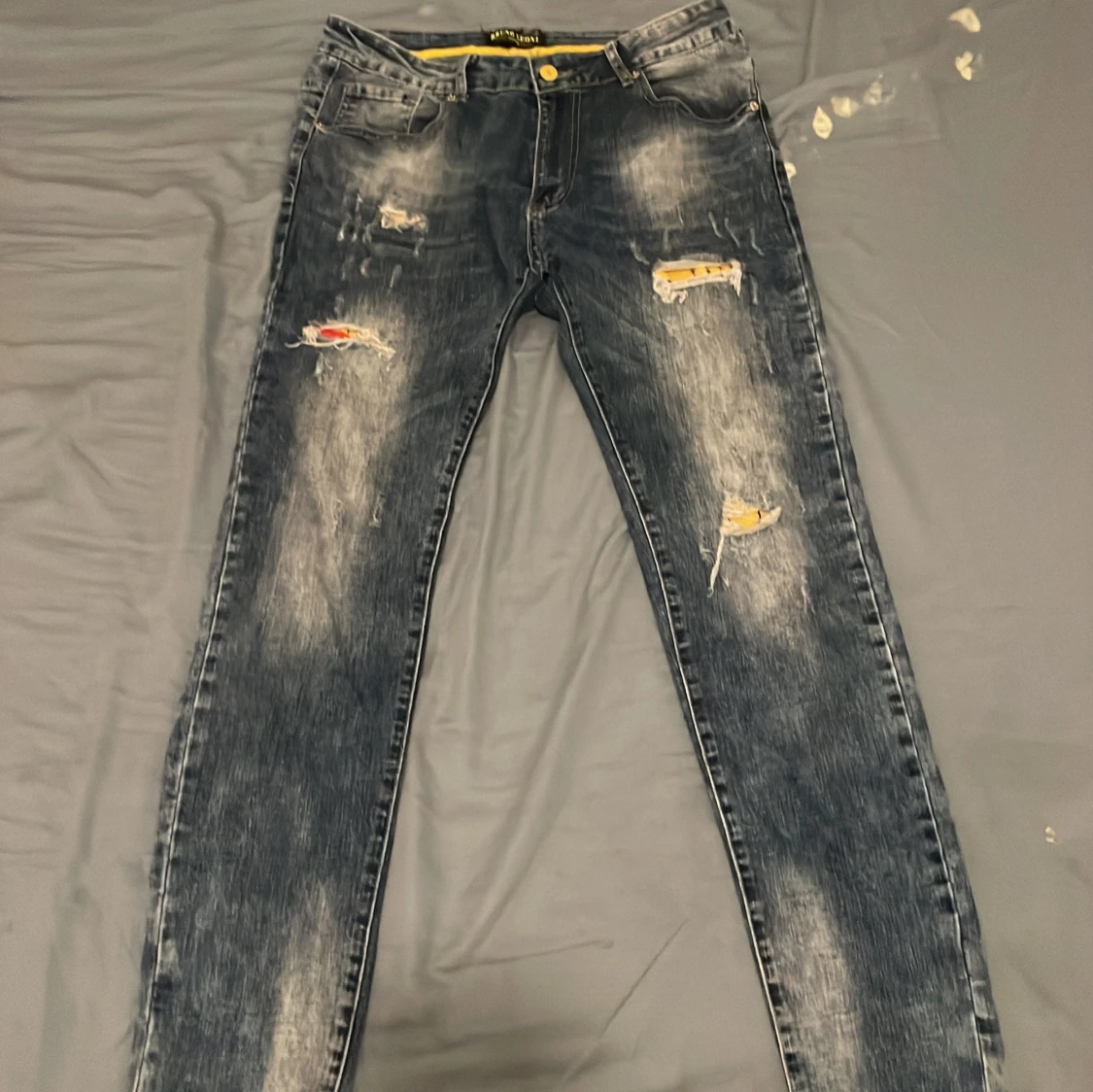 Bruno Leoni slitna jeans med detaljer