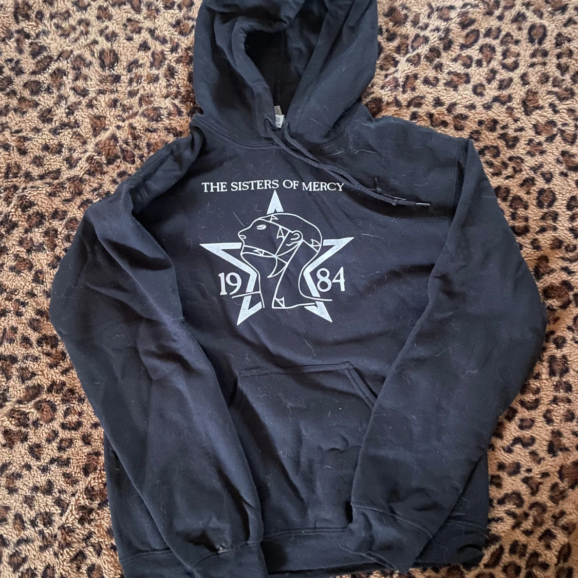 Svart Sisters of Mercy hoodie