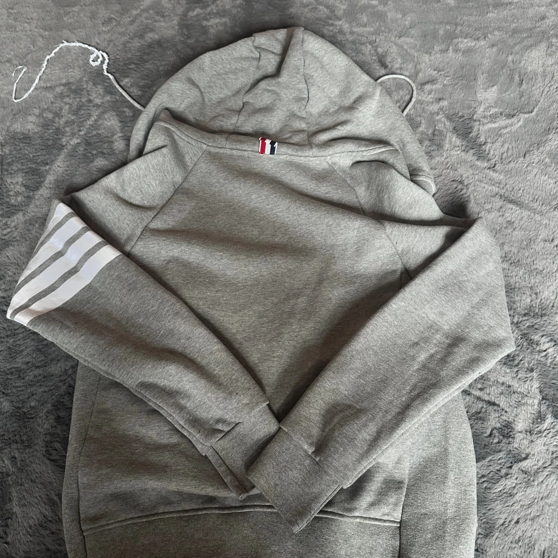 Grå hoodie från TB Ton Bdoune - 4