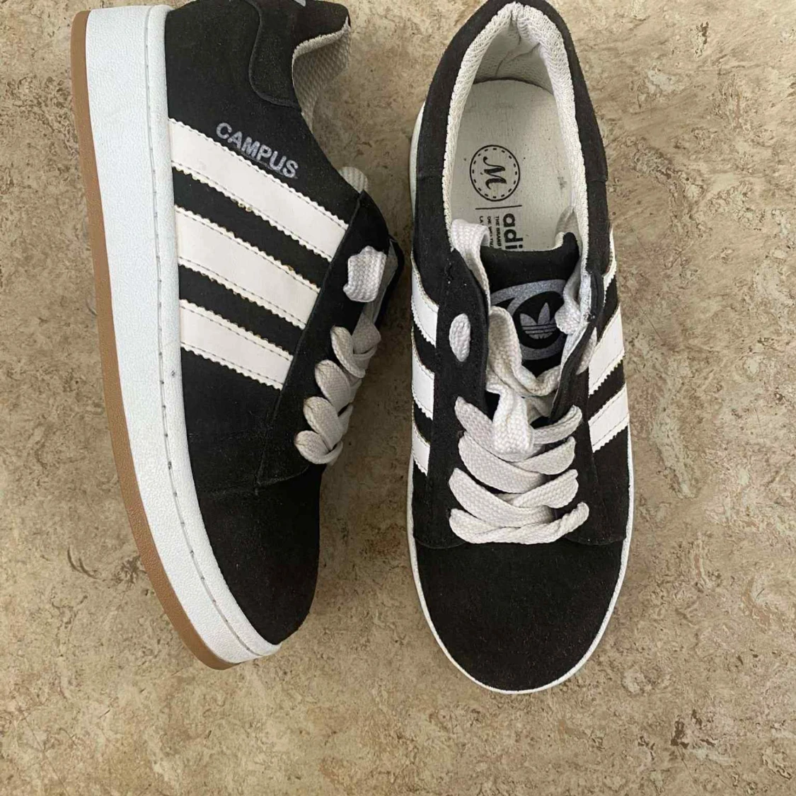 Adidas Campus svarta sneakers
