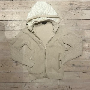 Unik Indicode Cardigan - Otroligt fet cardigan från märket Indicode Jeans. Den är använd bara några få gånger och är i in princip nyskick. 