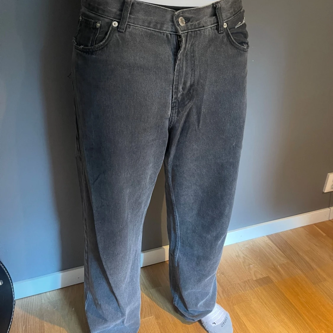 Grå jeans med straight fit
