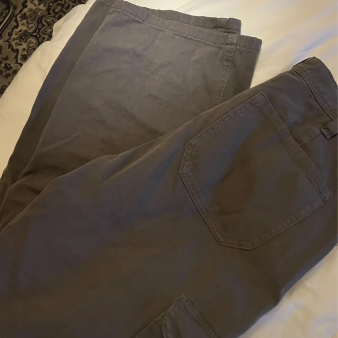 Mörkgråa cargopants  - 1