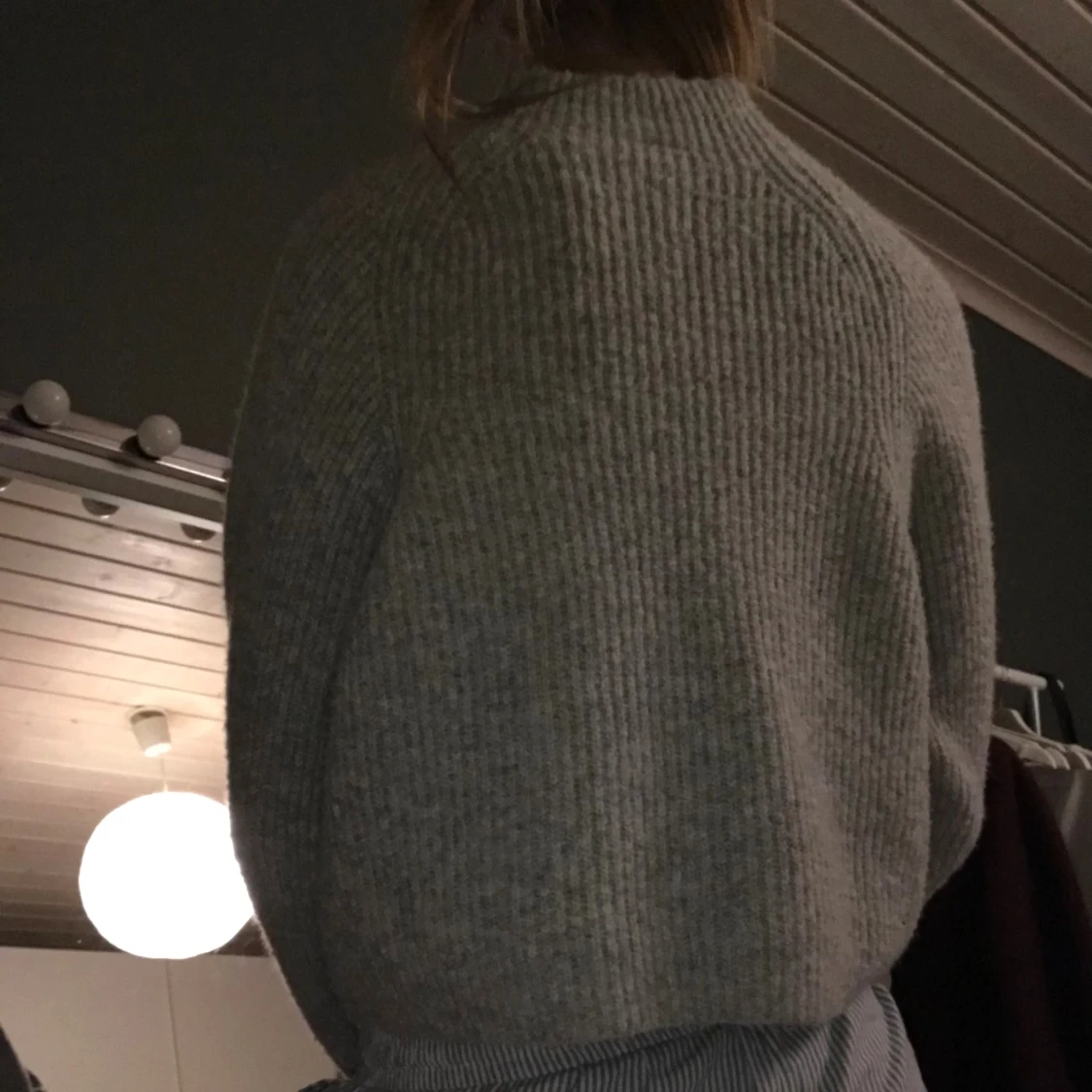 Stickad grå polo - 1