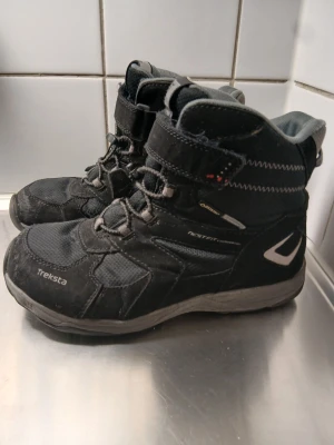 Vinterskor Treksta storlek 38 - Vinterskor Treksta storlek 38
