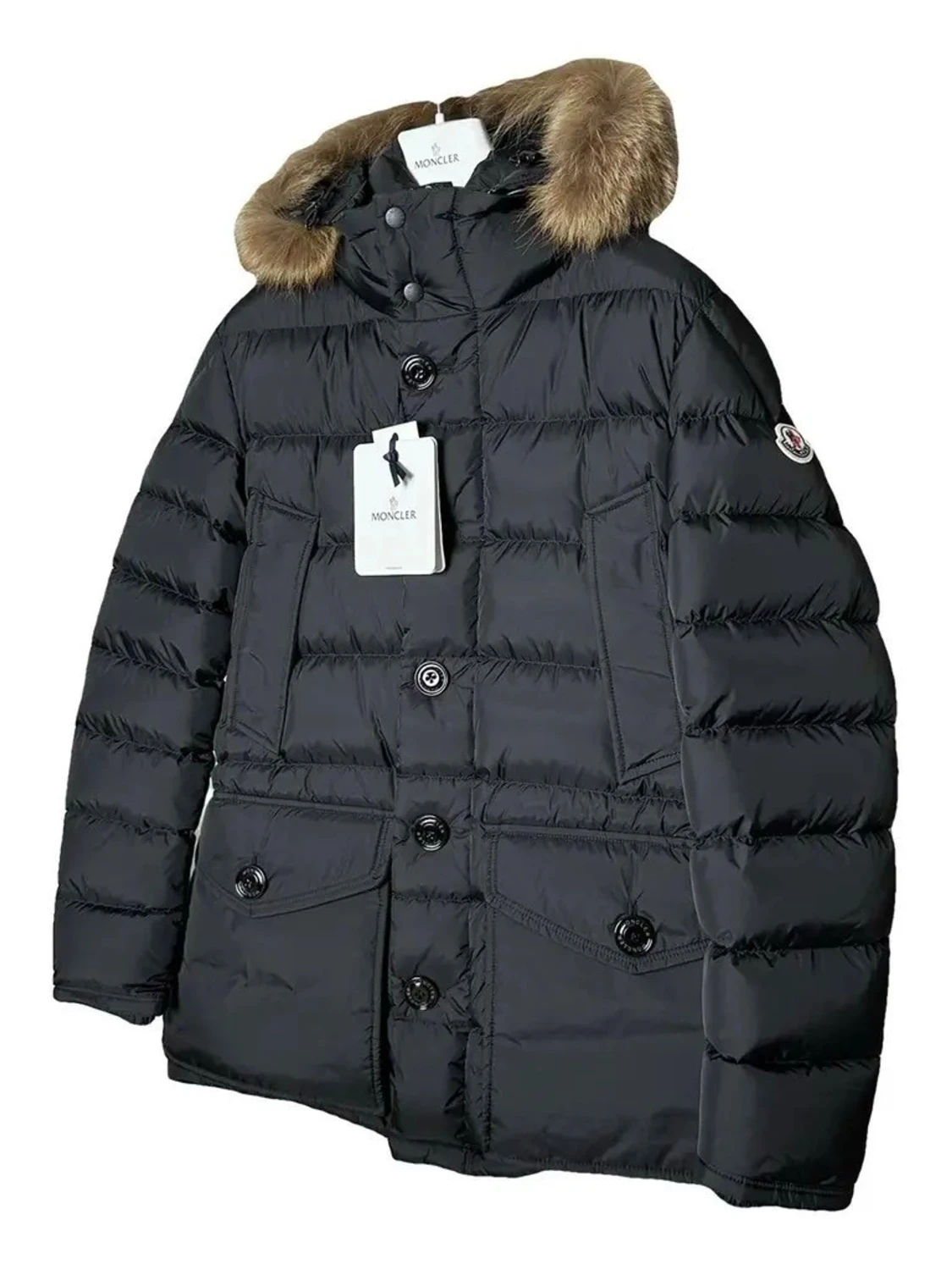 Svart dunjacka från Moncler med päls