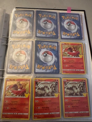 Pokemon Celebrations - Pokemonkort ifrån settet Celebrations. Kan säljas som paket med 1 kort av varje eller styckvis. Pris från 10kr/st.                                   Omtyckta pokemons som   ______’s Pikachu, Rocket’s Zapdos, Venusaur, Gardevoir, Dark Gyarados, Lugia osv :)
