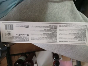 L:A Bruket Body Clay Mask - Body clay mask med naturliga och ekologiska ingredienser som återfuktar och rengör huden. Inspirerad av Varbergs spatraditioner. Volym: 230 g. Tillverkad i Sverige.